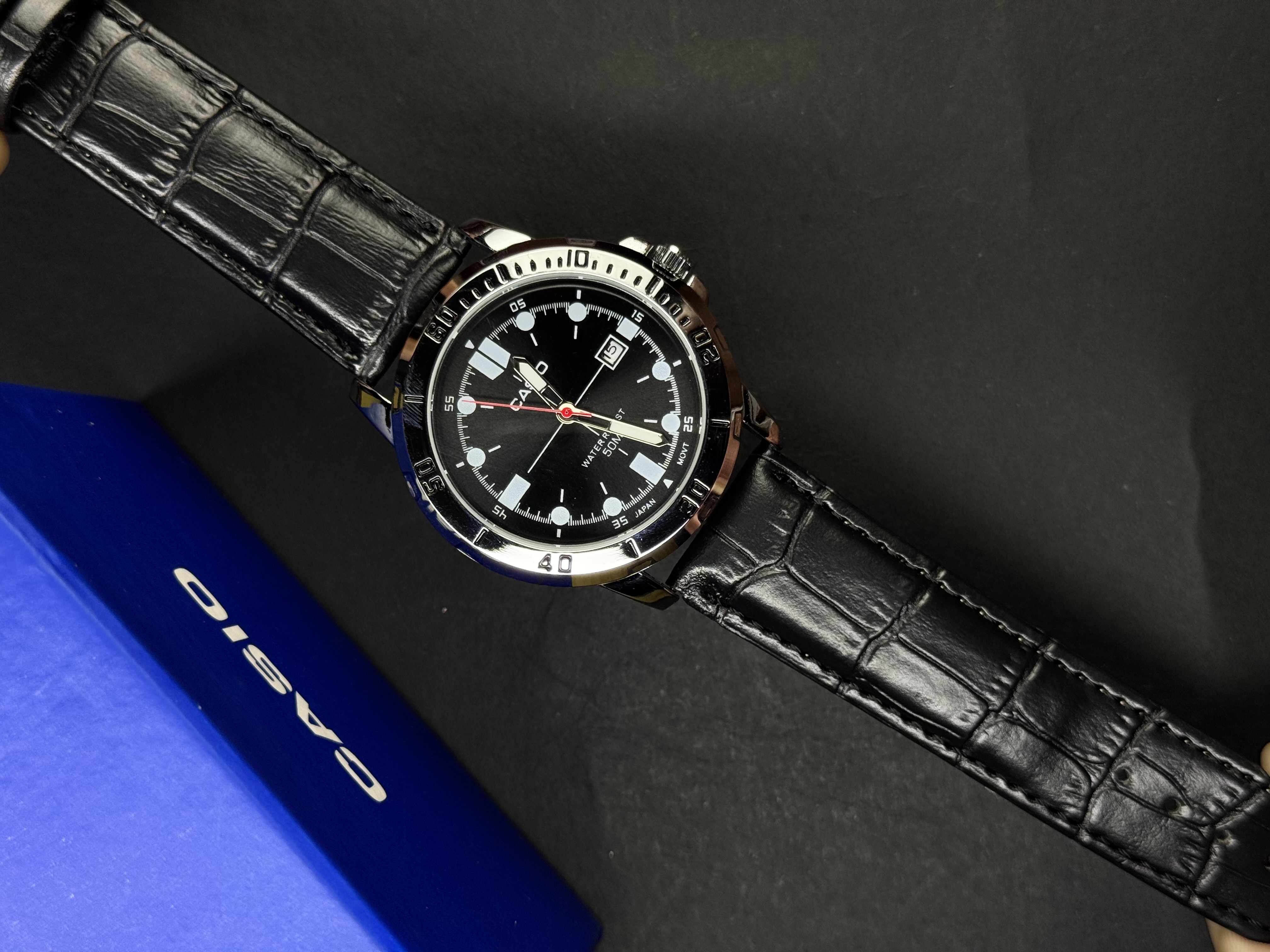 The Diver Elite — Casio MTP-VD01L | Silver Shield & Black leather