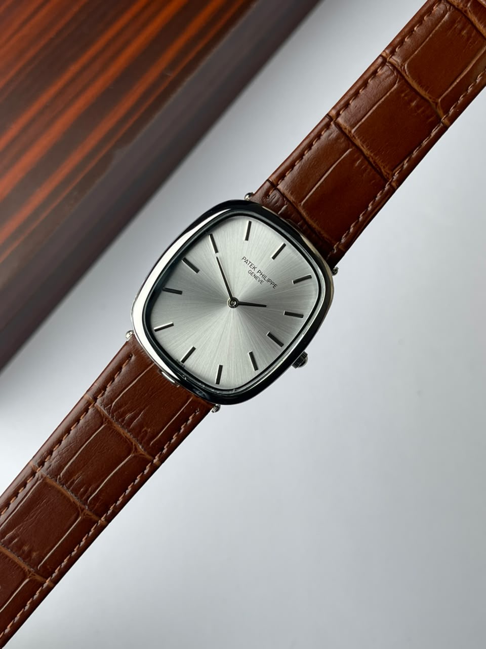 The Ellipse — Ultra Thin Dress Collection - Wine Shield & Wine Dial